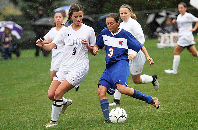 100816_cw_girls-soccer-4