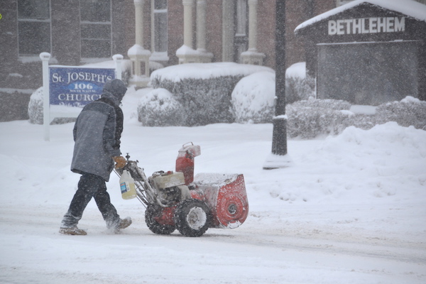 121516_snowblower