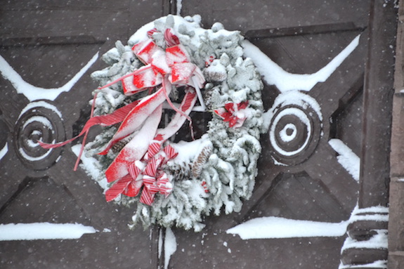 121516_snowwreath